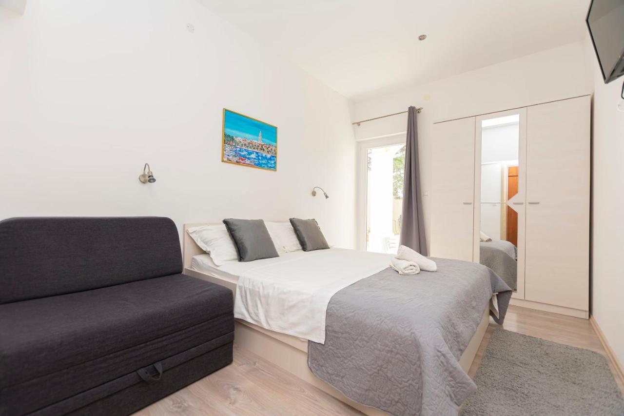 Apartments Beach Dream Mimice Eksteriør billede